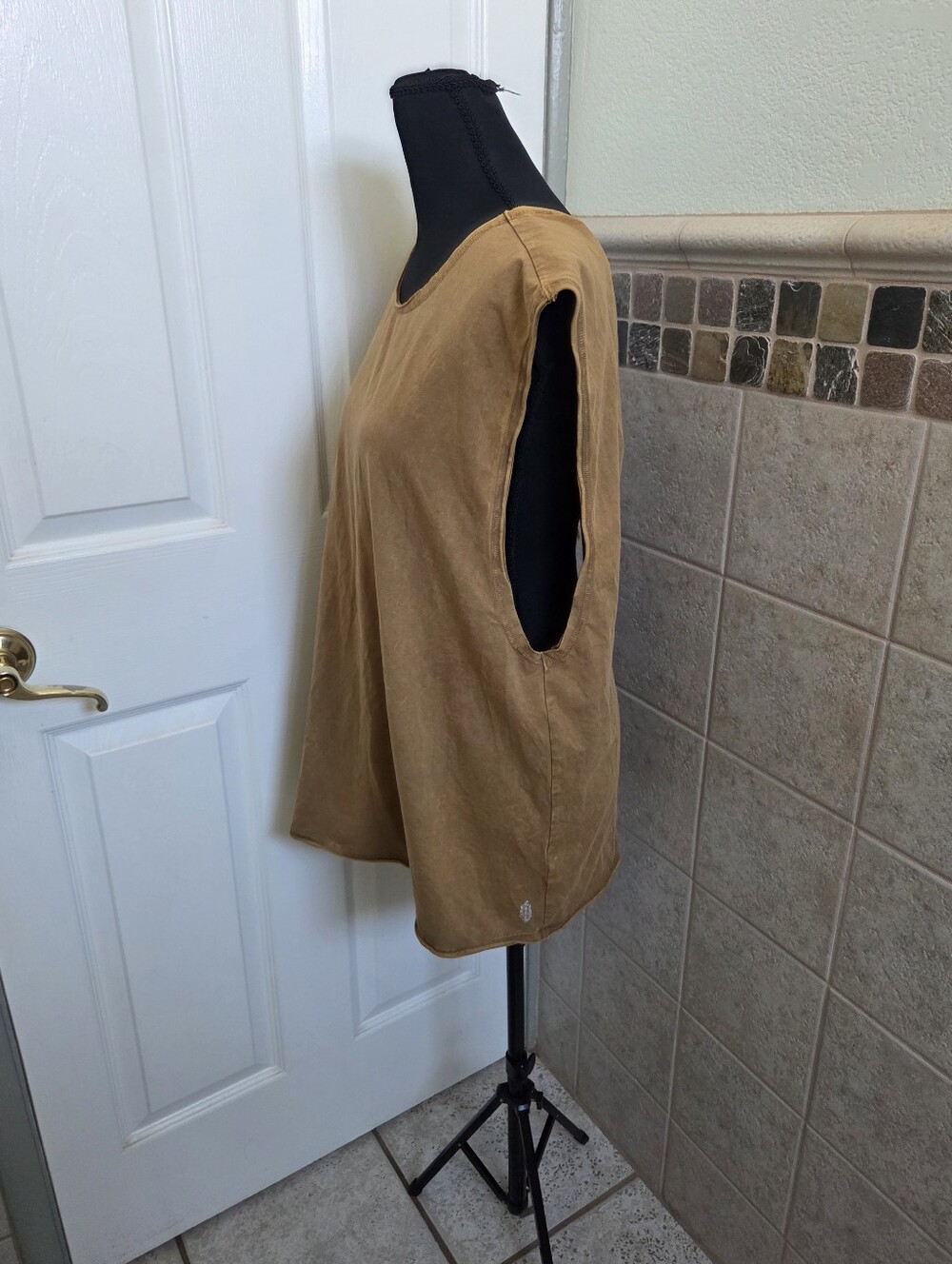 FP Movement by Free People Tan Twist Open-Back Muscle Tank Top Medium Athletic - Picture 4 of 7